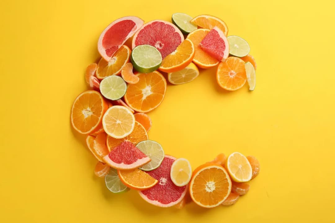 Z czym nie łączyć witaminy C suplementy, aby uniknąć negatywnych skutków