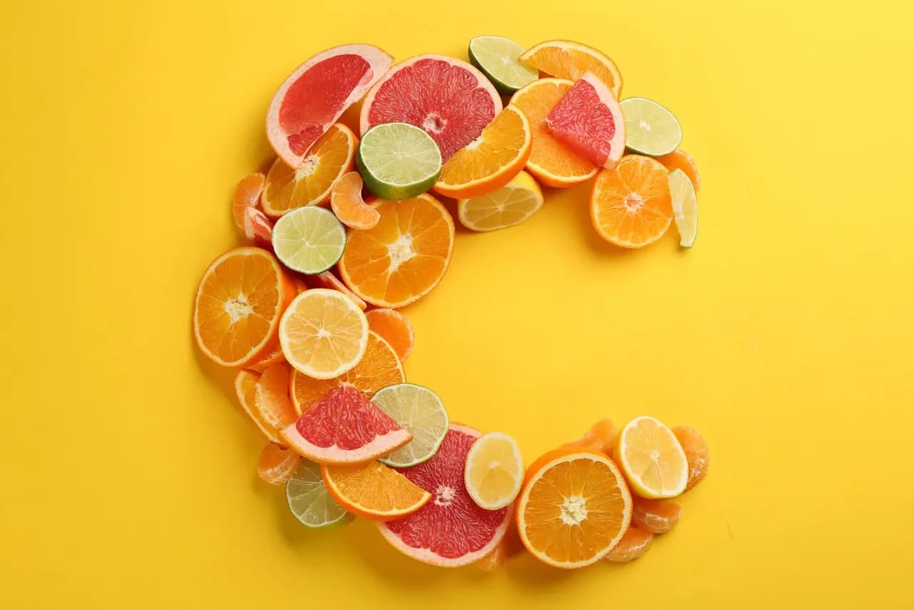 Z czym nie łączyć witaminy C suplementy, aby uniknąć negatywnych skutków
