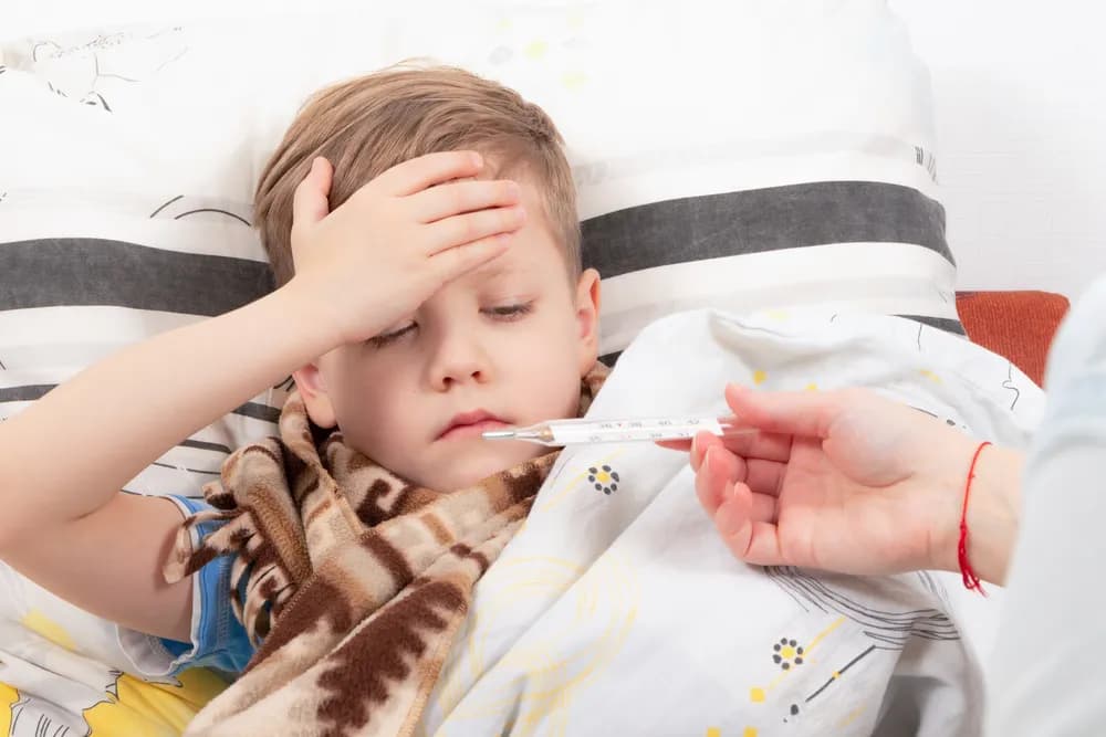 Kiedy podać lek na gorączkę u dziecka? Ważne wskazówki i porady