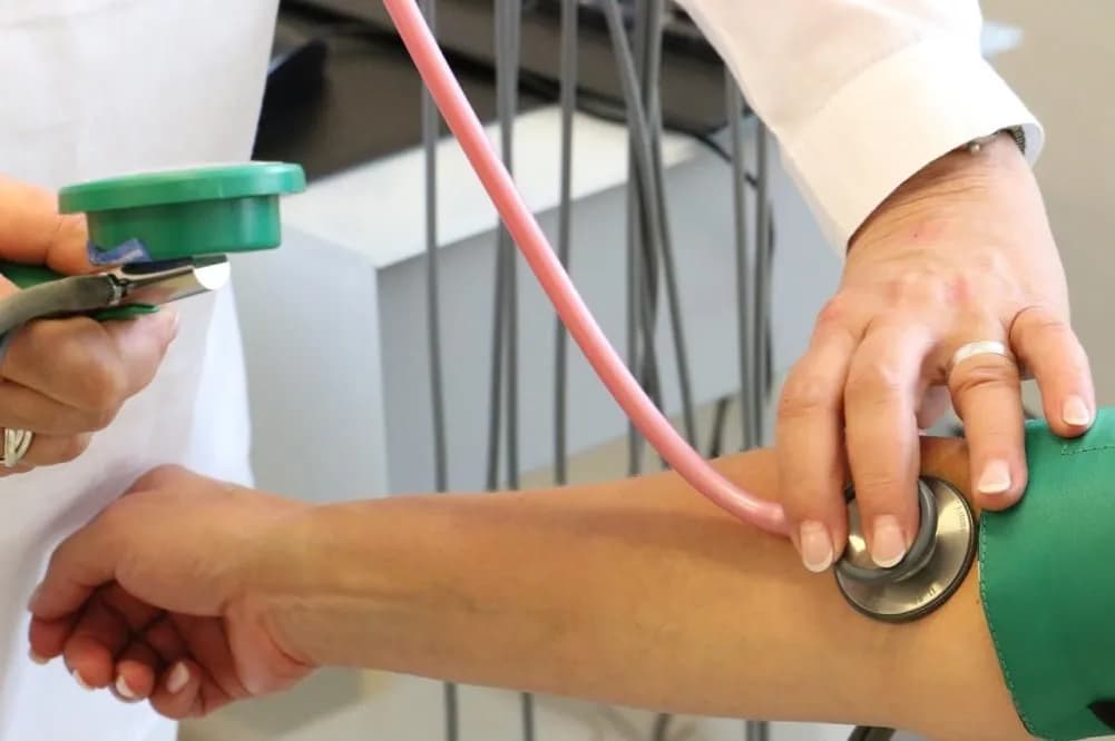 Jakie leki na skaczące ciśnienie mogą uratować twoje zdrowie?