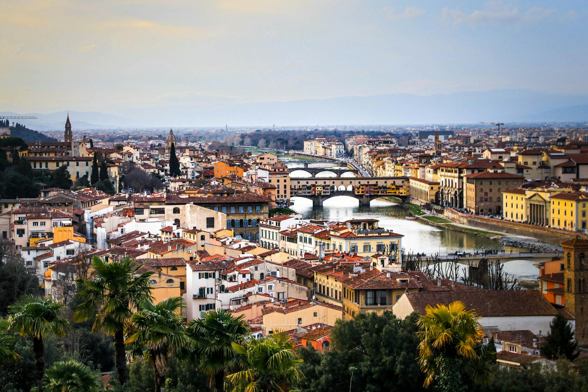 Panorama Florencji z lotu ptaka z katedrą i historycznym centrum
